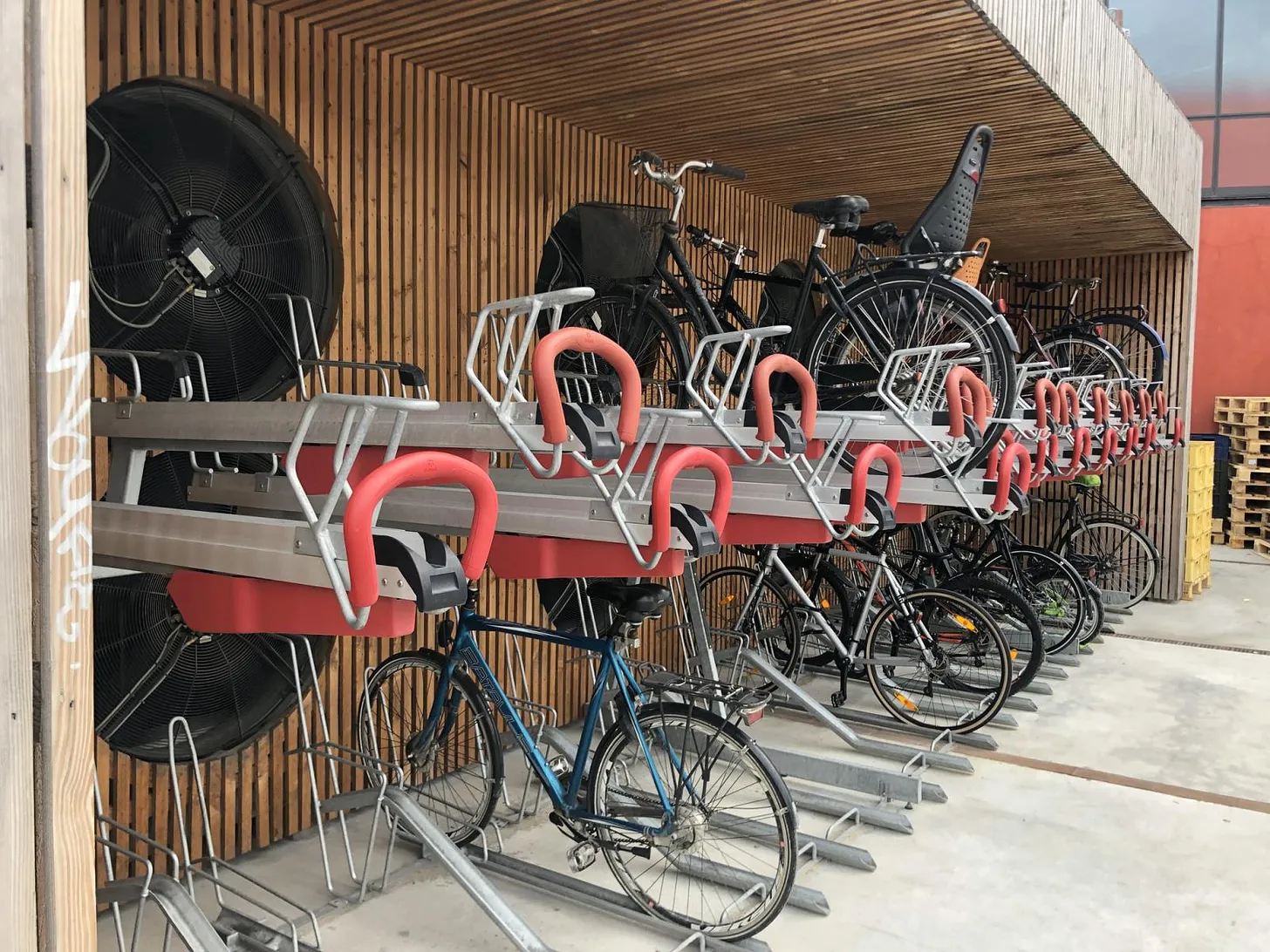 Coming Soon: Universal Bike Parking Requirements in the EU