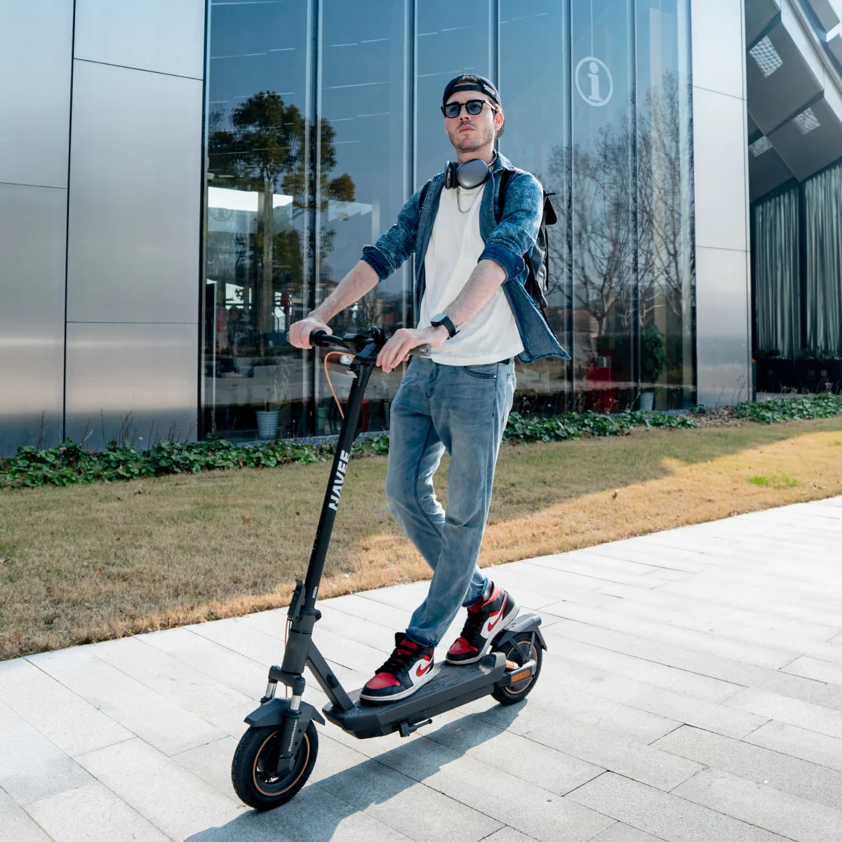 Navee's Long Range Commuter Guide | Ride Review