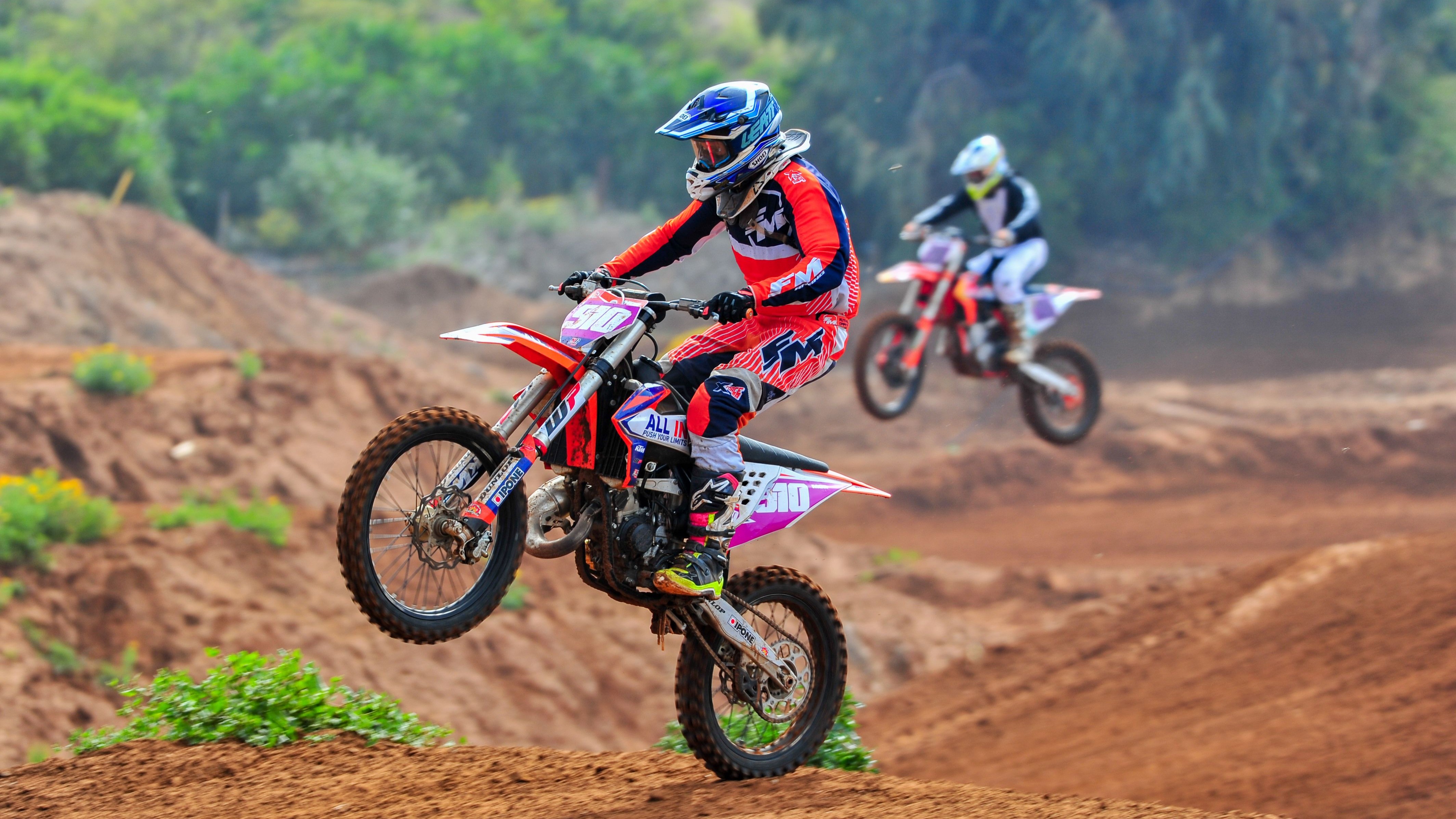 The ultimate eMoto  & eDirt bike helmets to protect you